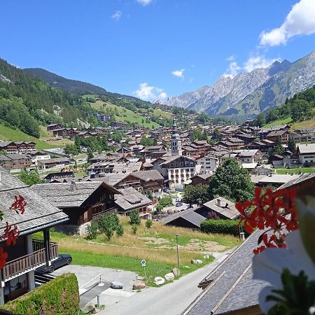Hotel Les Sapins La Clusaz Esterno foto