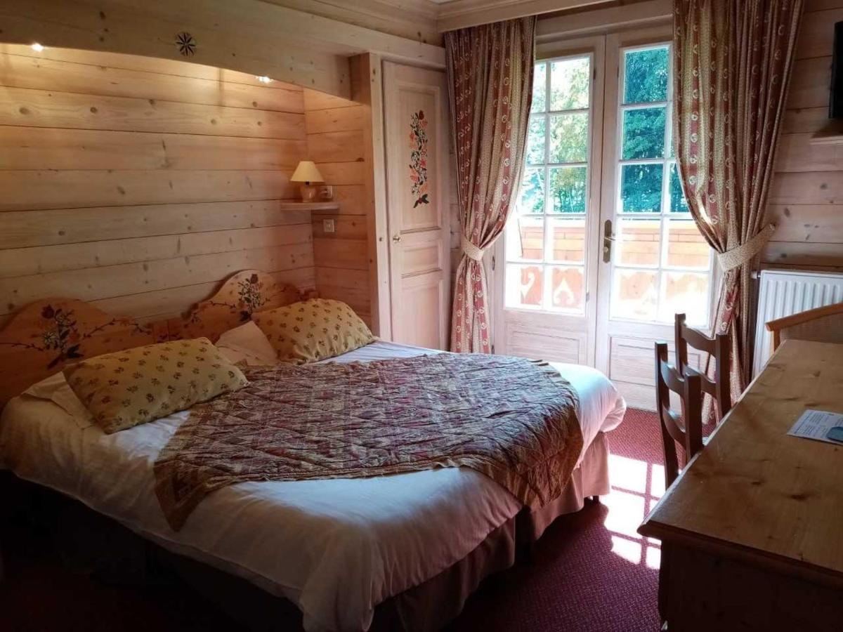 Hotel Les Sapins La Clusaz Esterno foto