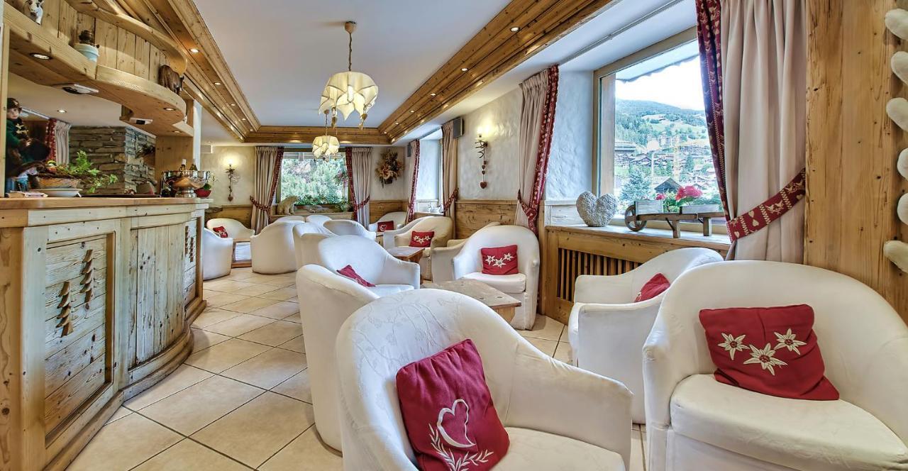 Hotel Les Sapins La Clusaz Esterno foto