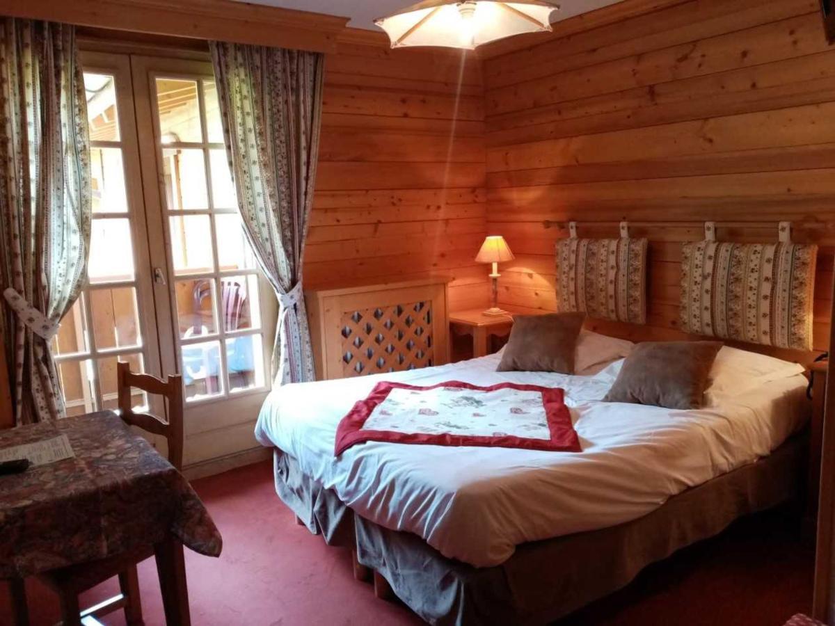 Hotel Les Sapins La Clusaz Esterno foto