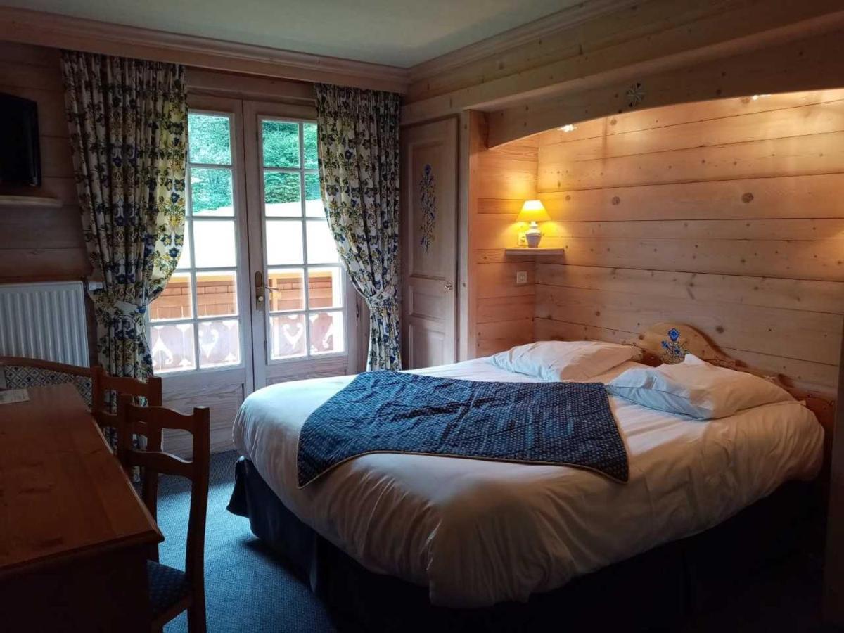 Hotel Les Sapins La Clusaz Esterno foto