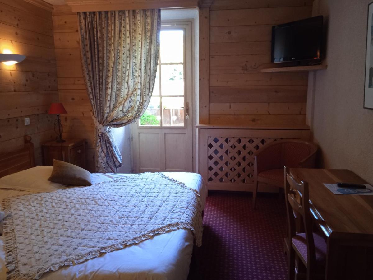 Hotel Les Sapins La Clusaz Esterno foto